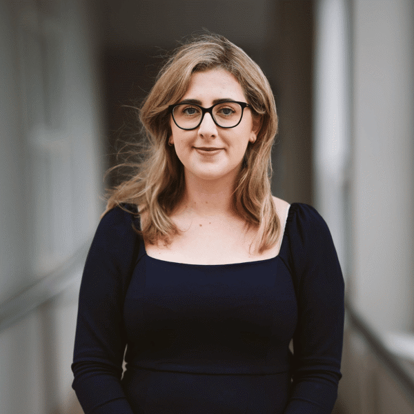 Headshot of Nicola Evans